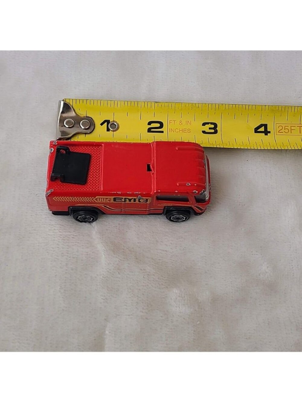 Fast Lane EA-002 Fire Truck Diecast 1:64 Red Rescue Engine Missing Ladder - Picture 8 of 9